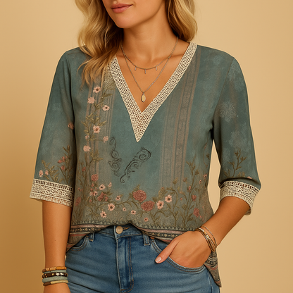 Damska bluzka z dekoltem w serek, szydełkowym wykończeniem i nadrukiem-Blouses for women-Olave