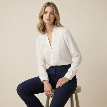 Damska bluzka z długim rękawem, dekoltem w serek i plisowaniem-Blouse for women-Olave