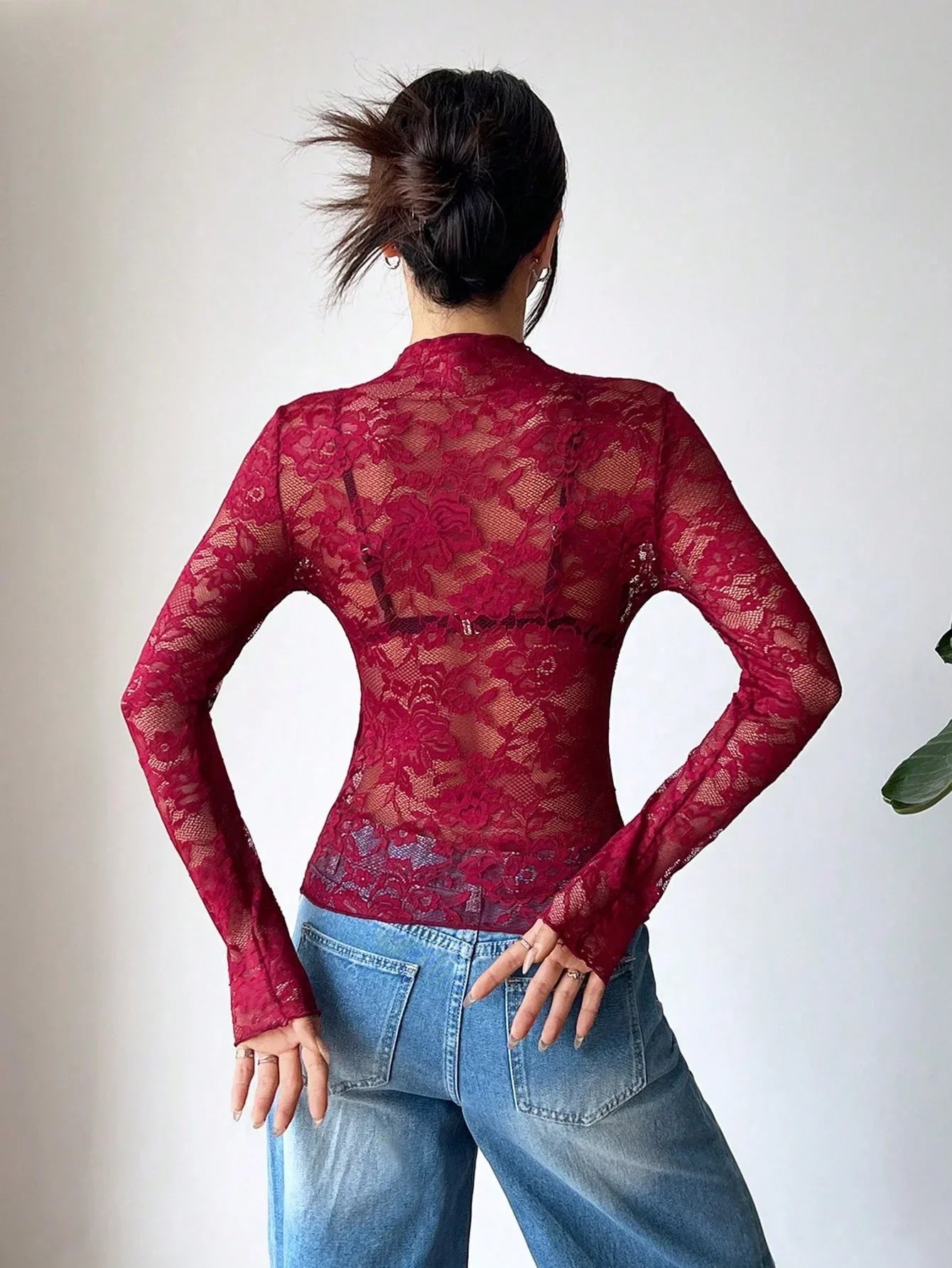Damska bluzka z koronki z długim rękawem i stójką-Tops for women-Olave