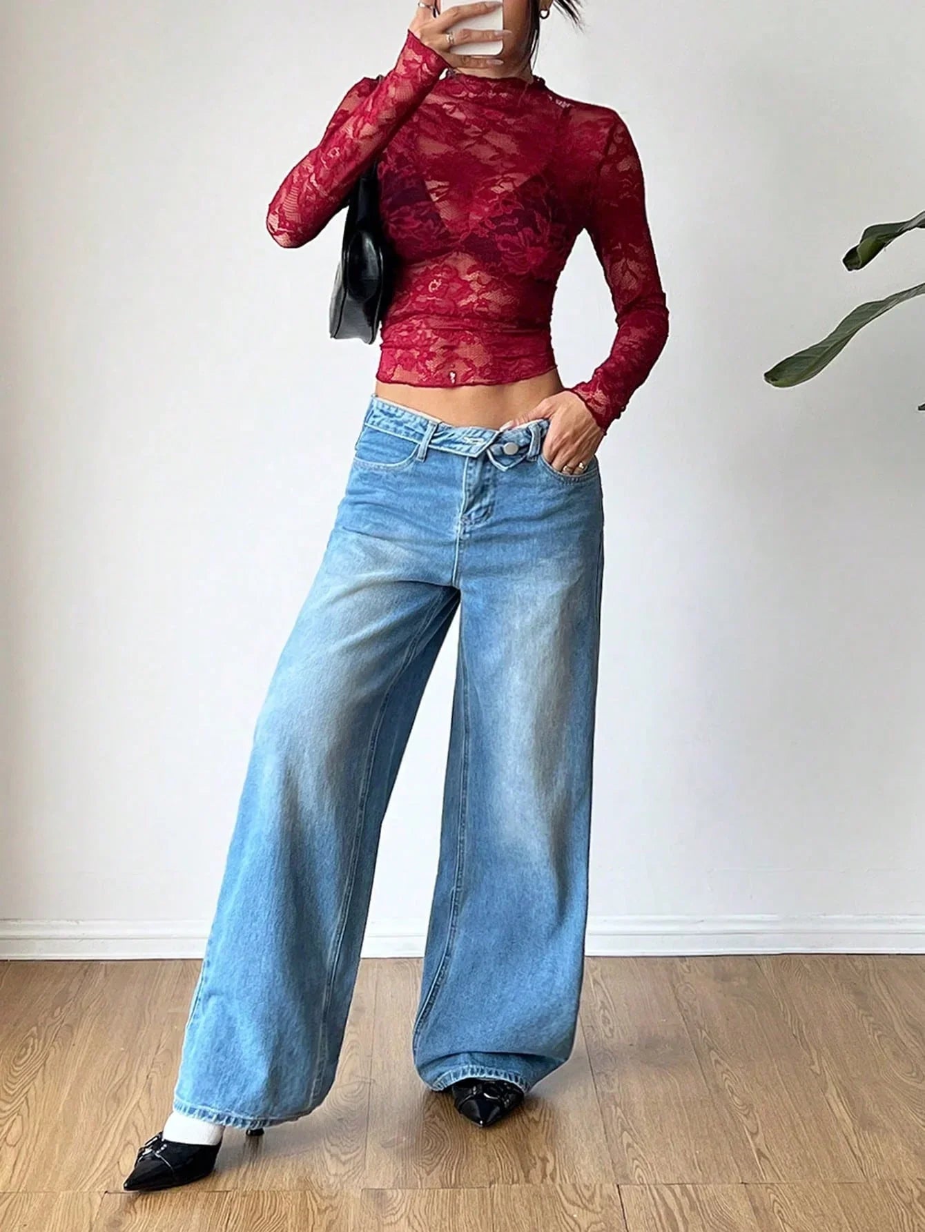 Damska bluzka z koronki z długim rękawem i stójką-Tops for women-Olave