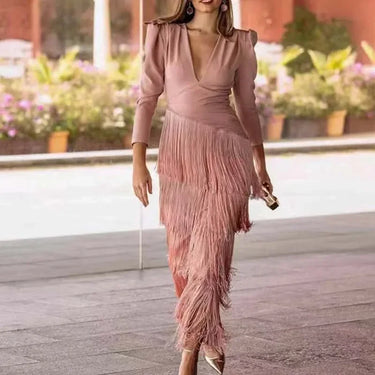 Damska długa sukienka z dekoltem V i spódnicą z frędzlami-Maxi Dress-Olave