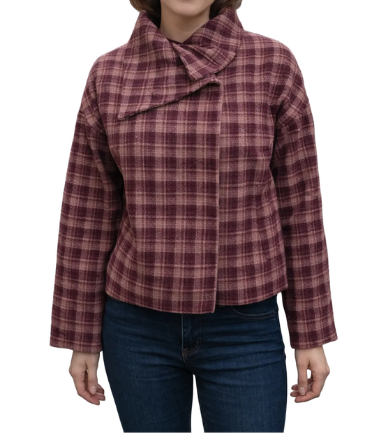 Damska krótka kurtka w kratę z asymetrycznym kołnierzem-Jackets for Women-Olave