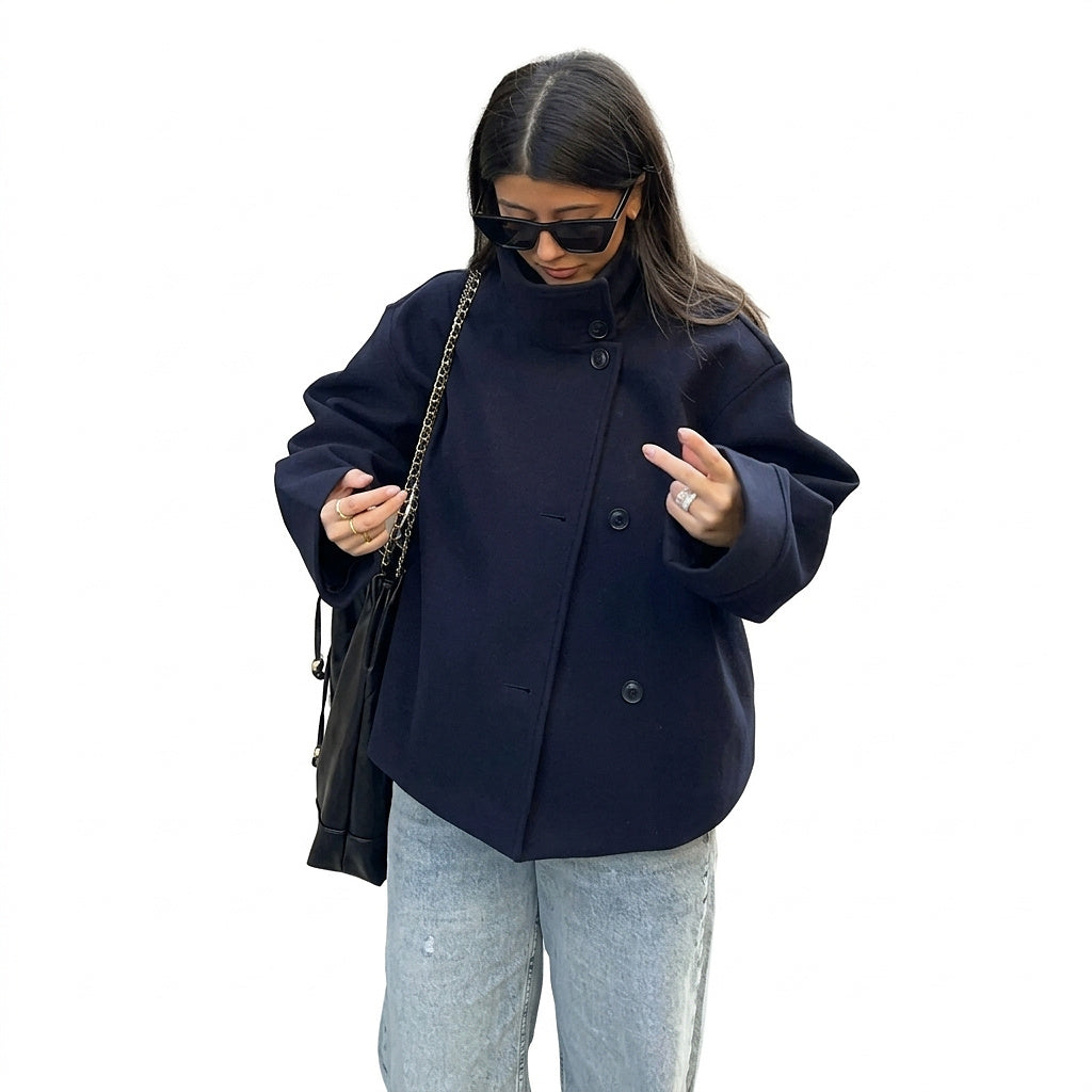Damska krótka kurtka ze stójką i zapięciem na guziki-Jacket for women-Olave