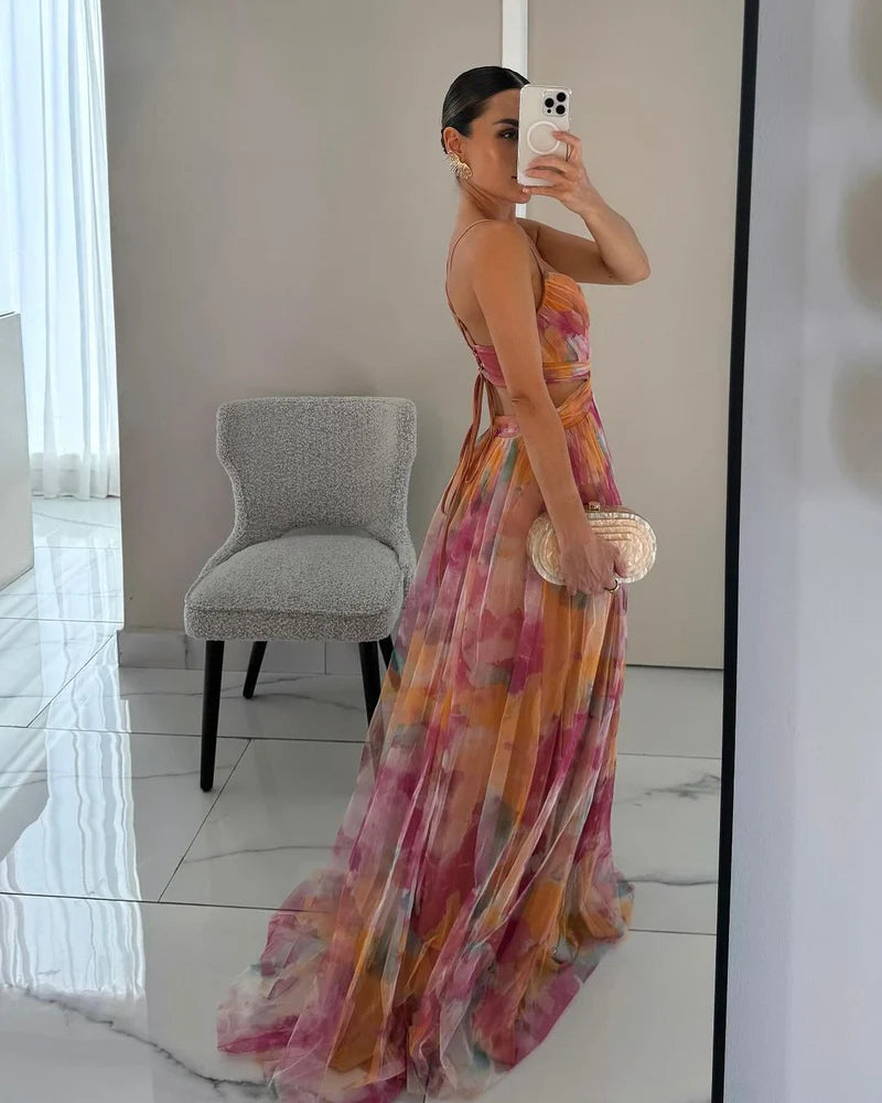Damska Sukienka Maxi na Cienkich Ramiączkach z Kopertową Górą i Wycięciem w Talii-Maxi Dress-Olave