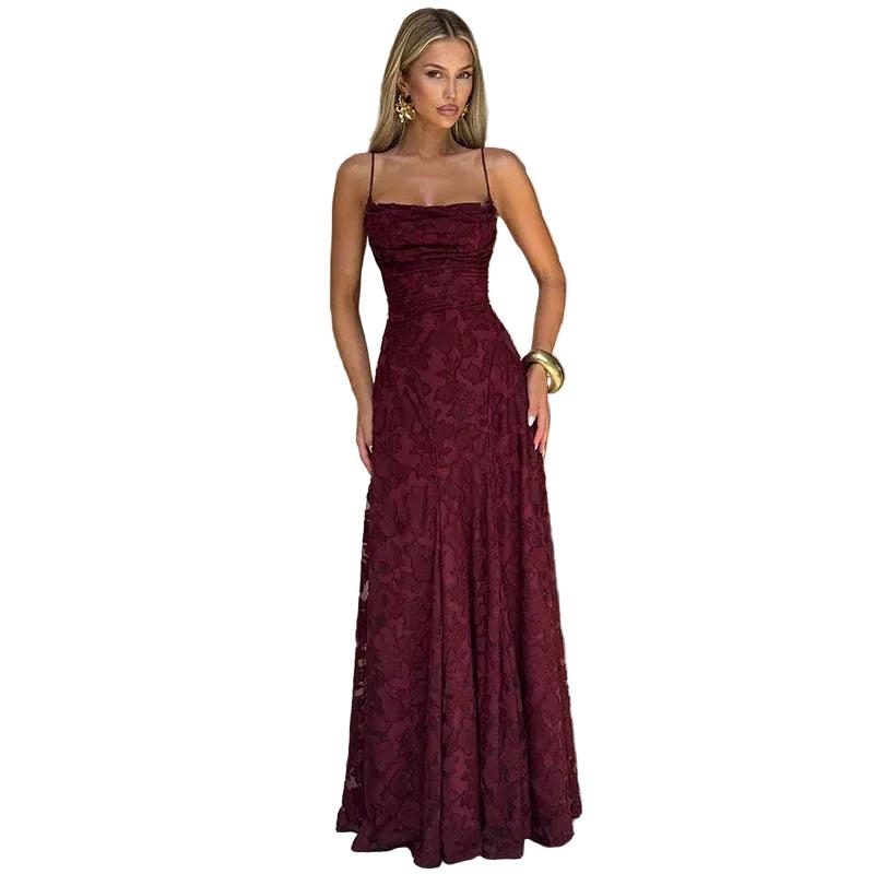 Damska sukienka maxi na cienkich ramiączkach z kwiatową strukturą-Maxi Dress-Olave