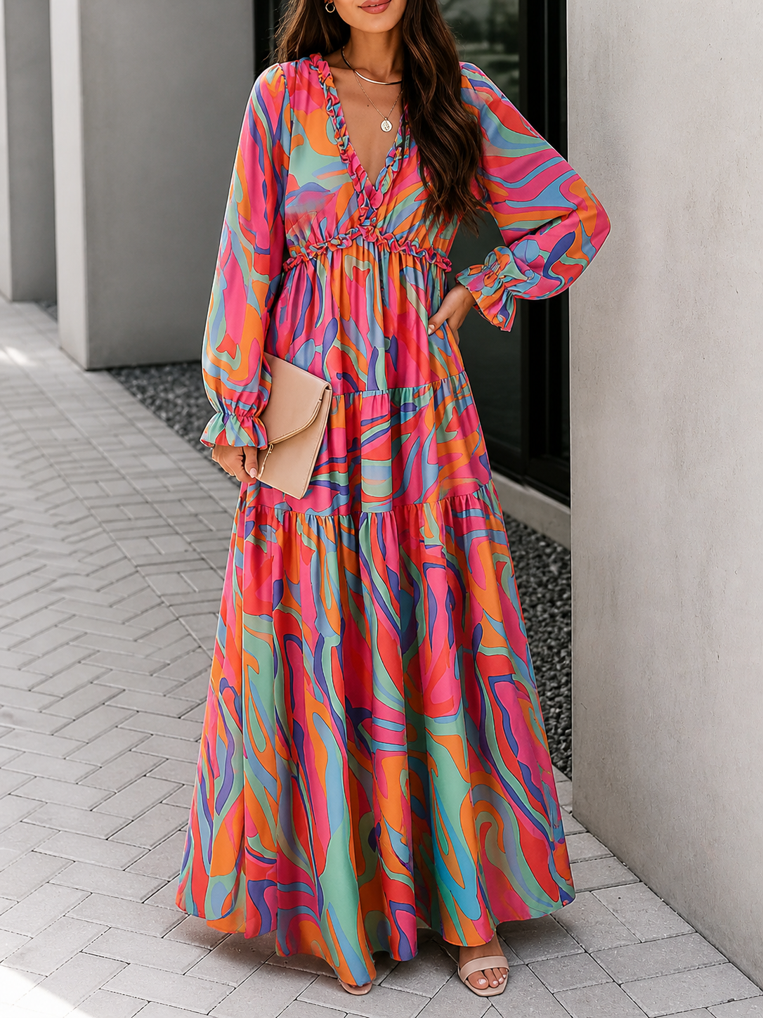 Damska sukienka maxi z długim rękawem z dekoltem V i warstwową spódnicą z wzorem kwiatowym-Maxi Dress-Olave