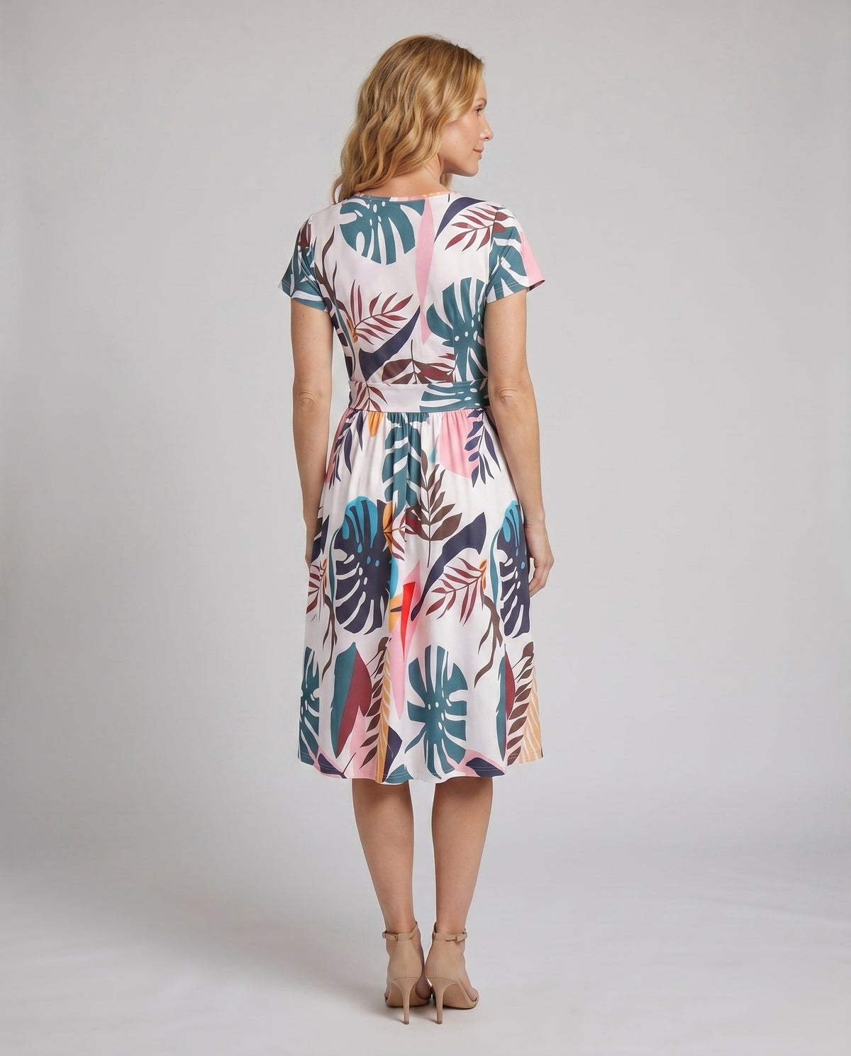 Damska sukienka midi kopertowa w tropikalny wzór-Midi Dress-Olave