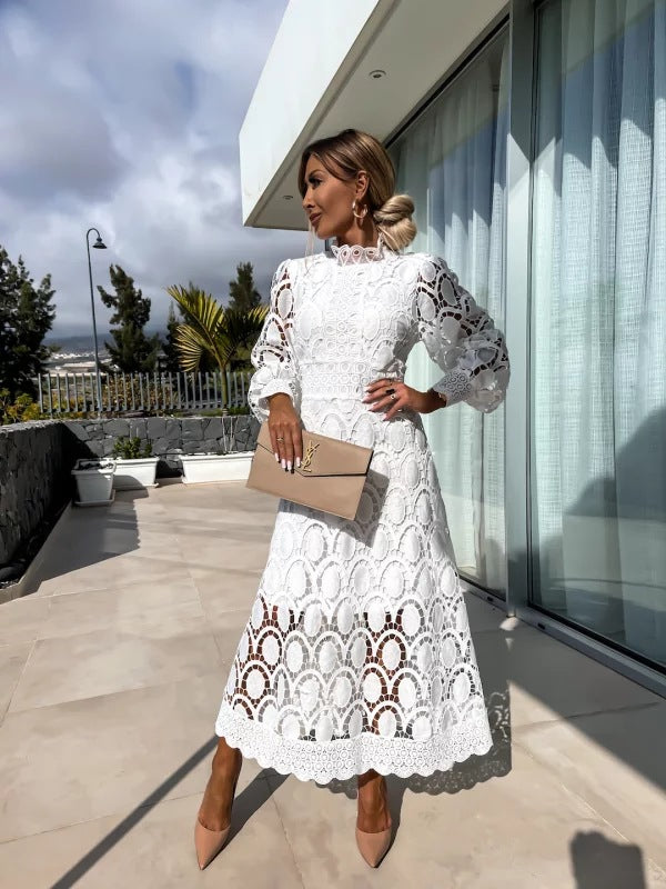 Damska sukienka midi z koronki z długim rękawem i wysokim kołnierzem-Midi Dress-Olave