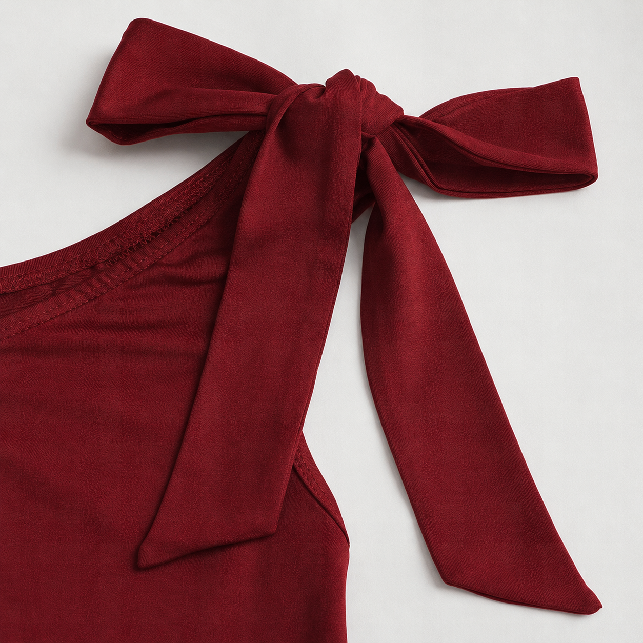 Damska Sukienka Mini na Jedno Ramię z Falbaną-Mini Dress-Olave