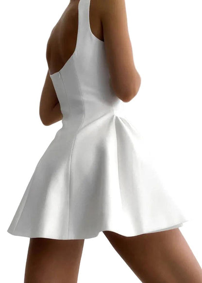 Damska sukienka mini o kroju A-line-Mini Dress-Olave