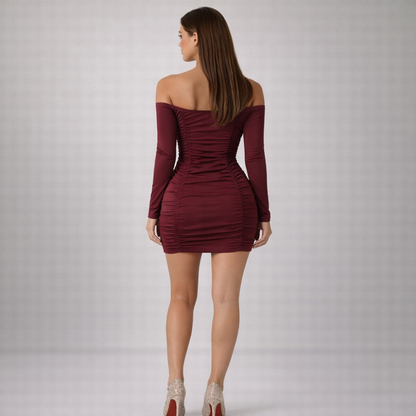 Damska sukienka mini z dekoltem off-shoulder i marszczeniami-Mini Dress-Olave