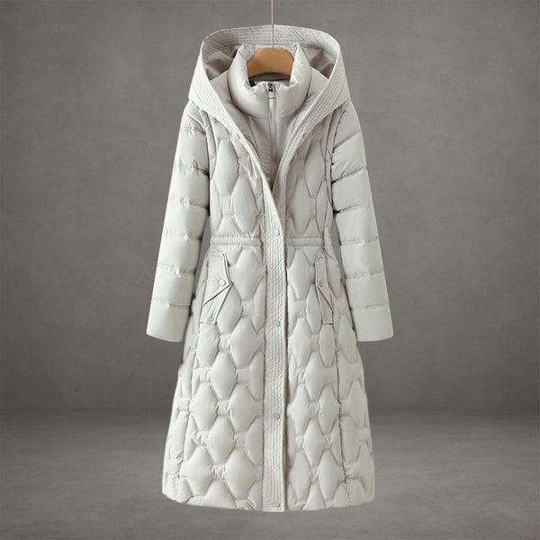 Damski długi płaszcz puchowy z kapturem i geometrycznym pikowaniem-Coats for women-Olave