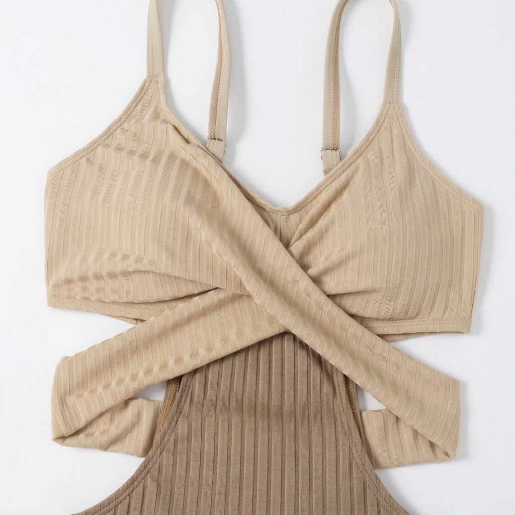 Damski jednoczęściowy strój kąpielowy z prążkowanego materiału z wycięciami i skrzyżowanym pasem-Swimwear for women-Olave