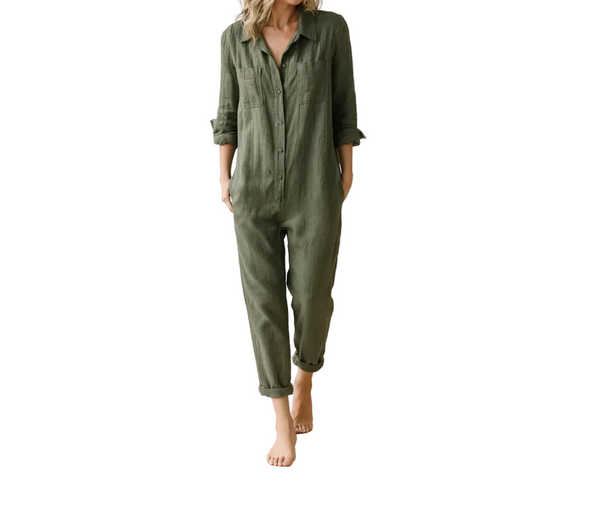 Damski kombinezon z długim rękawem, zapięciem na guziki, kołnierzem i kieszeniami na piersi-Jumpsuits for women-Olave