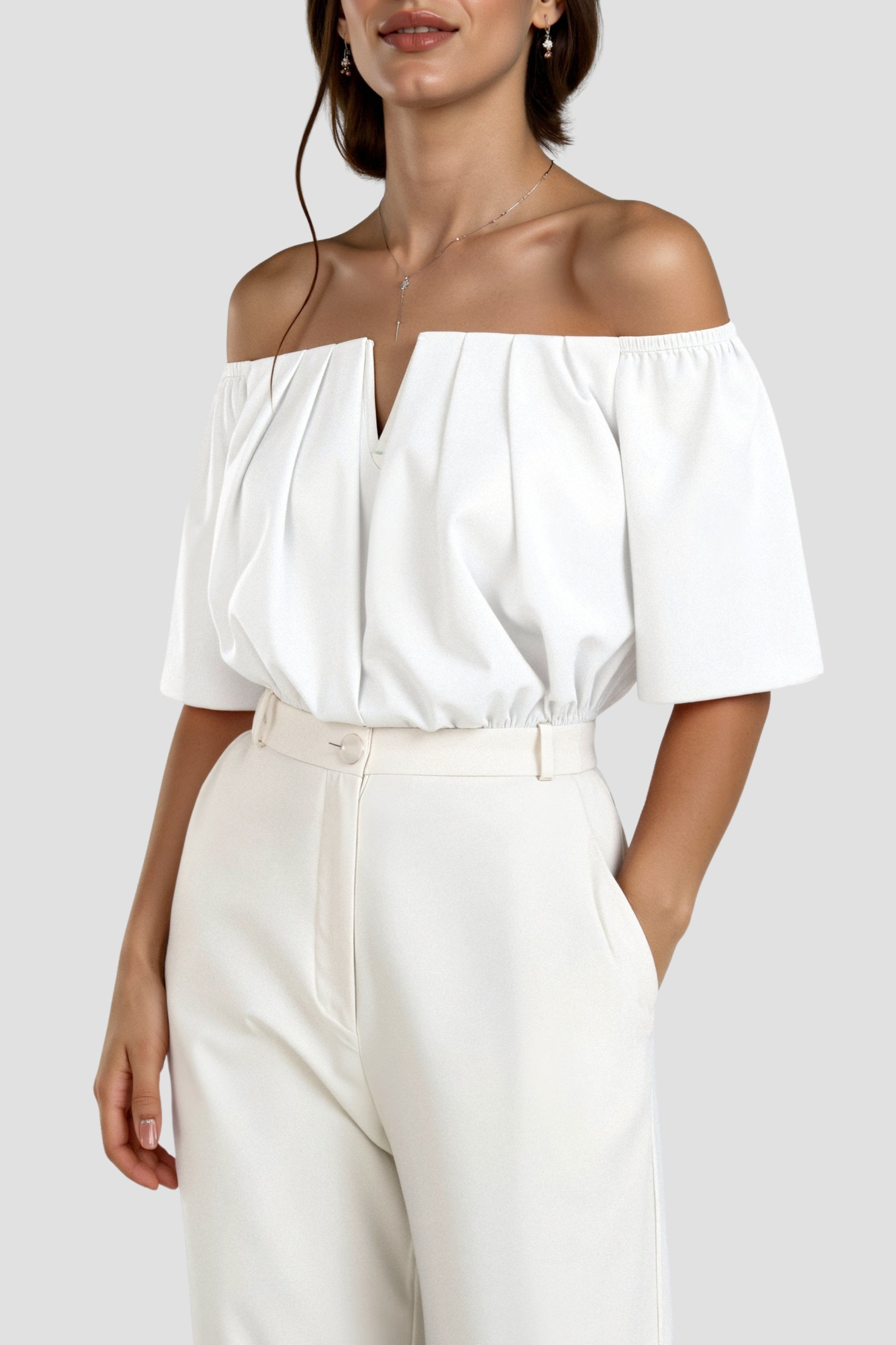 Damski krótki top z dekoltem typu hiszpanka i wycięciem V-Blouses for Women-Olave