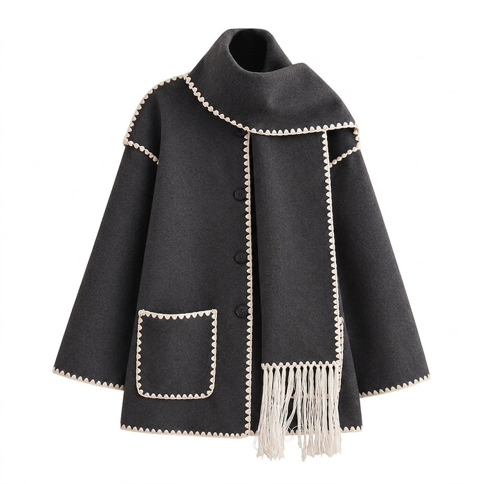 Damski płaszcz typu peleryna z mieszanki wełny zapinany na guziki-Coats for women-Olave