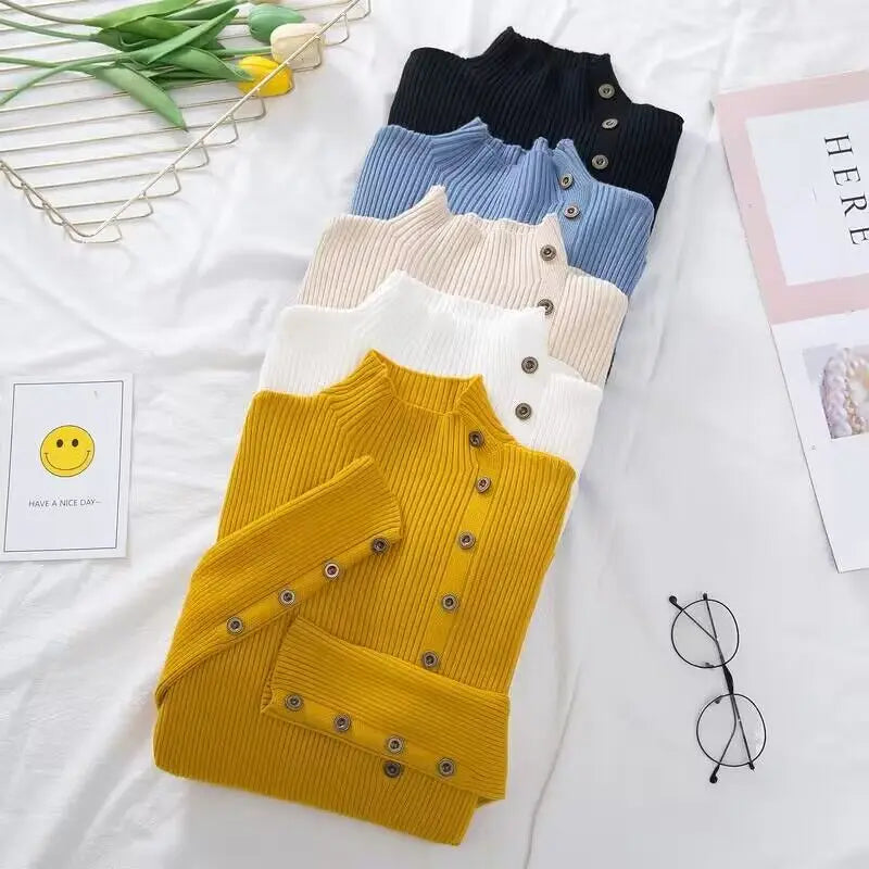 Damski sweter z dzianiny prążkowanej z półgolfem i ozdobnymi guzikami-Sweaters for Women-Olave