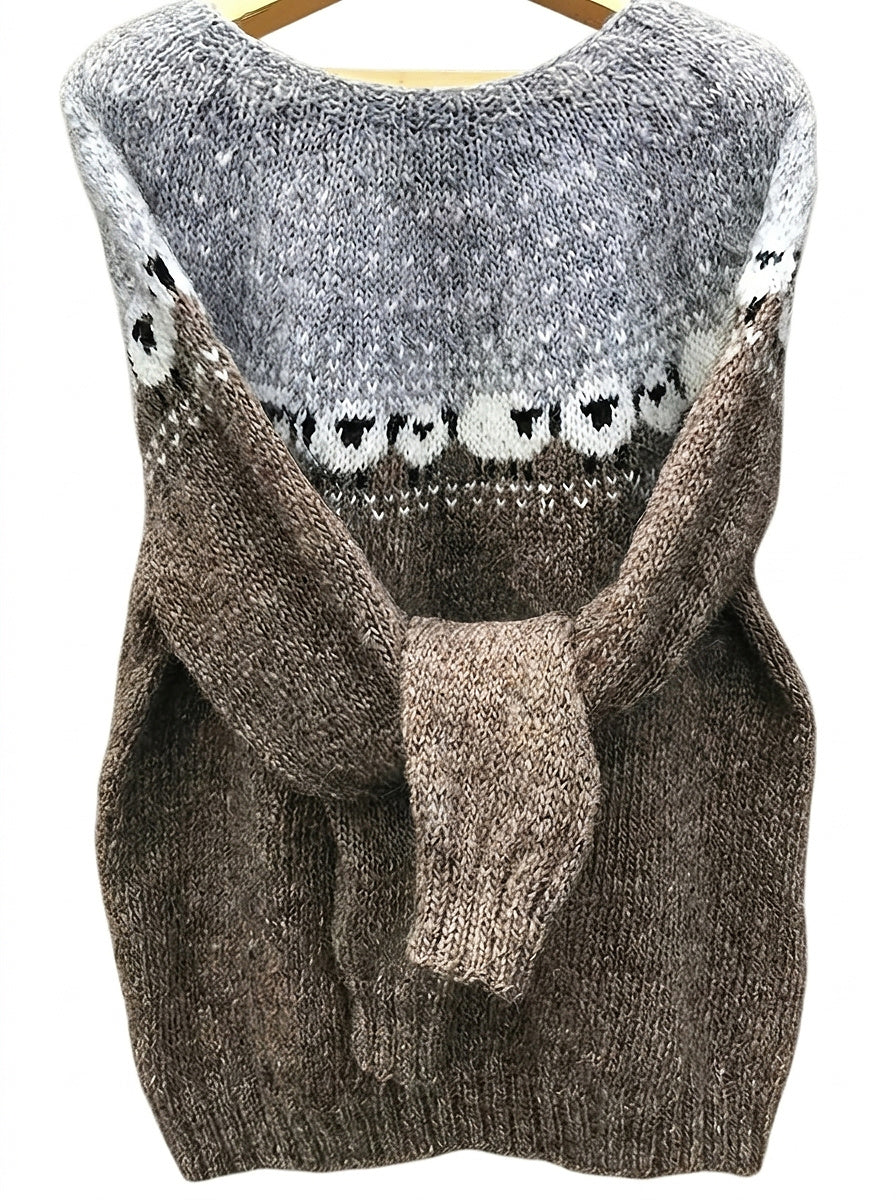 Damski sweter z dzianiny w żakardowy wzór owiec-Sweaters for Women-Olave