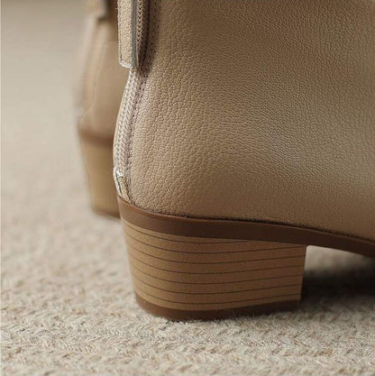 Damskie botki z noskiem w szpic i obcasem typu słupek-Footwear for women-Olave