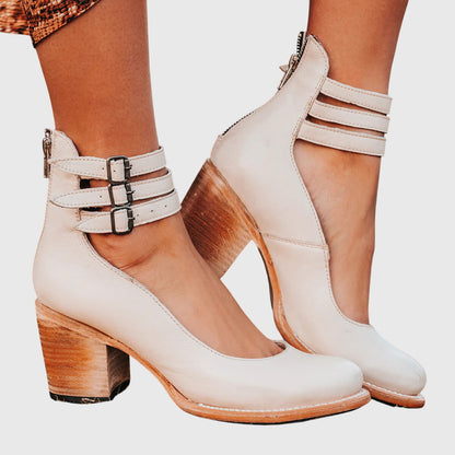 Damskie Botki z Zabudowanym Przodem, Wycięciami i Trzema Paskami z Klamrami-Footwear for women-Olave