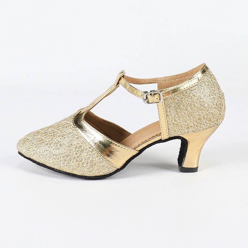 Damskie buty na obcasie z paskiem w kształcie T i zamkniętym noskiem-Footwear for women-Olave