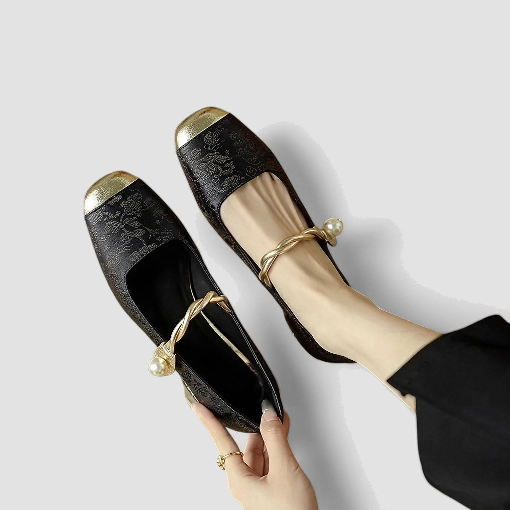 Damskie buty typu Mary Jane z roślinnym wzorem, metalicznym noskiem i zdobionym obcasem-Footwear for women-Olave