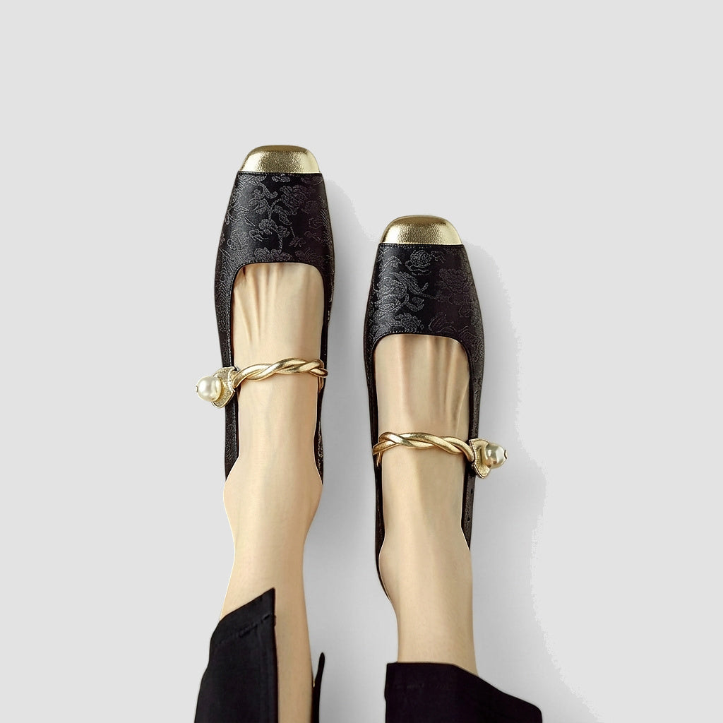 Damskie buty typu Mary Jane z roślinnym wzorem, metalicznym noskiem i zdobionym obcasem-Footwear for women-Olave