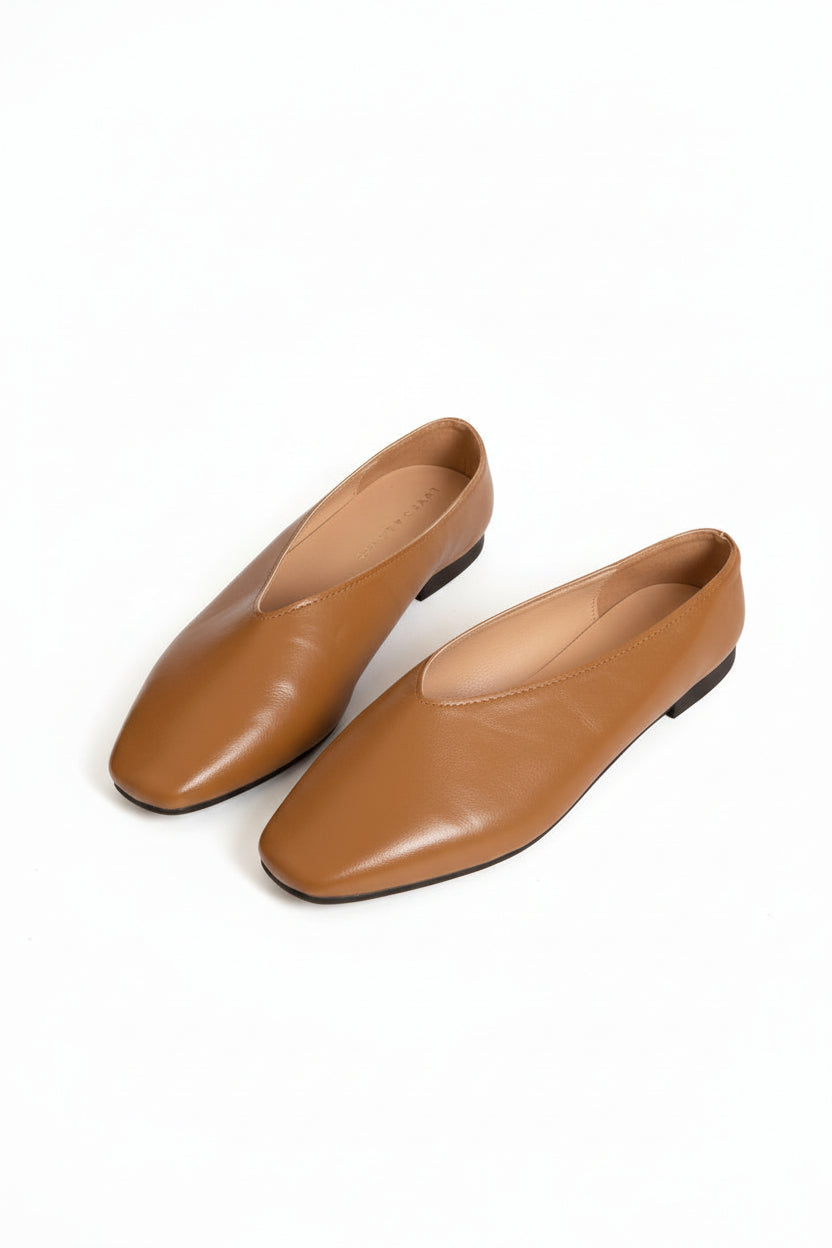 Damskie buty wsuwane z zamkniętym noskiem i płaską podeszwą-Footwear for women-Olave