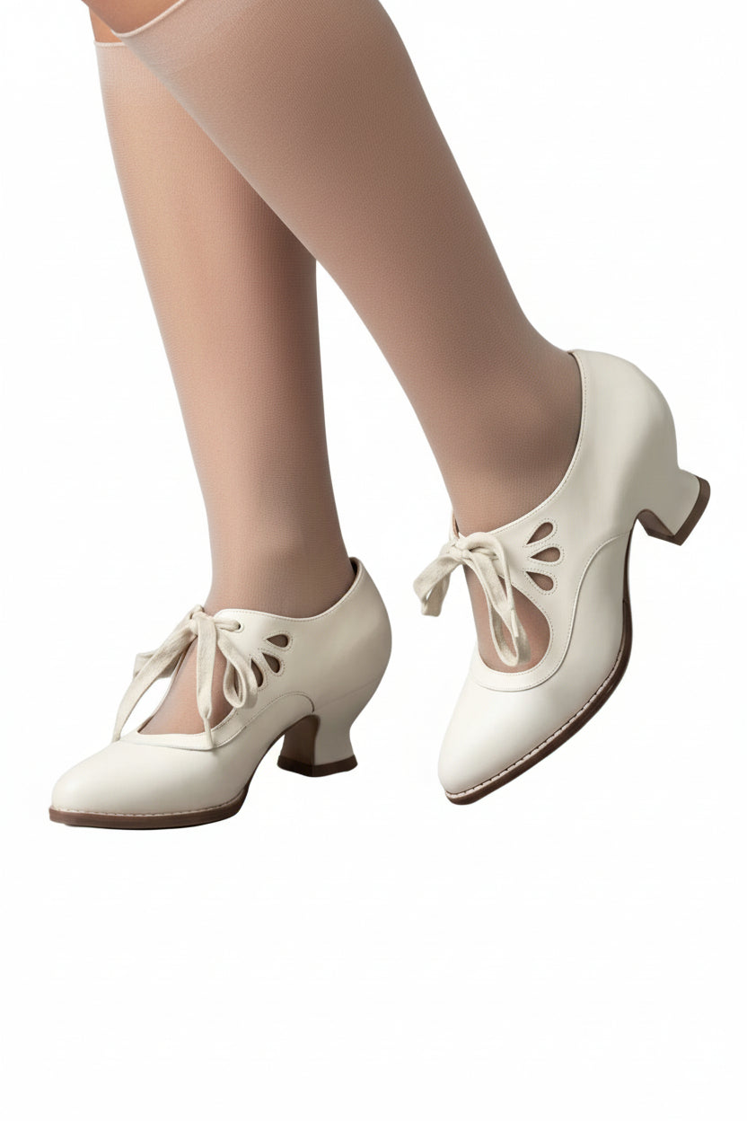 Damskie czółenka Mary Jane z wiązaniem, wycięciami w cholewce i niskim obcasem-Footwear for women-Olave