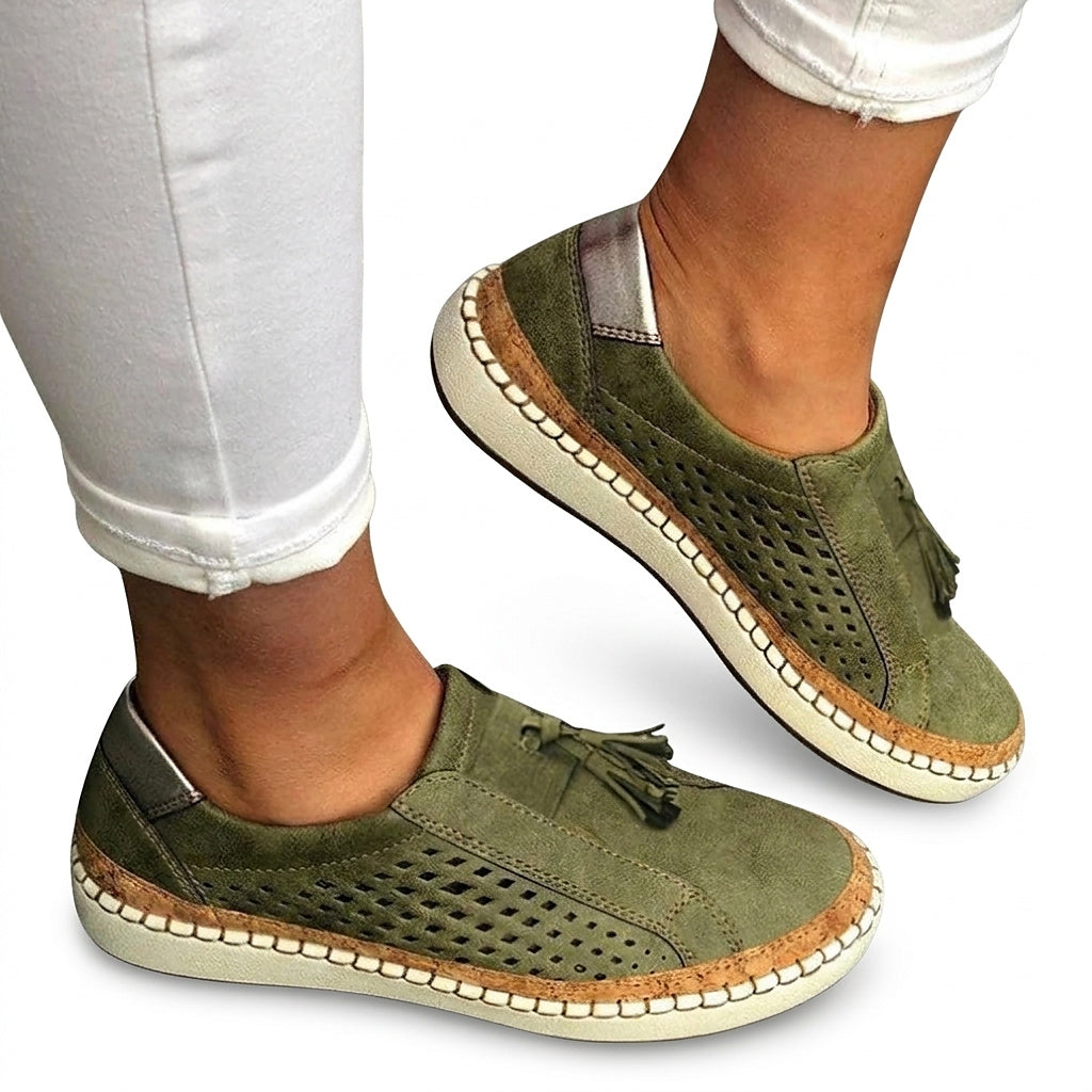 Damskie mokasyny wsuwane z chwostem-Footwear for women-Olave