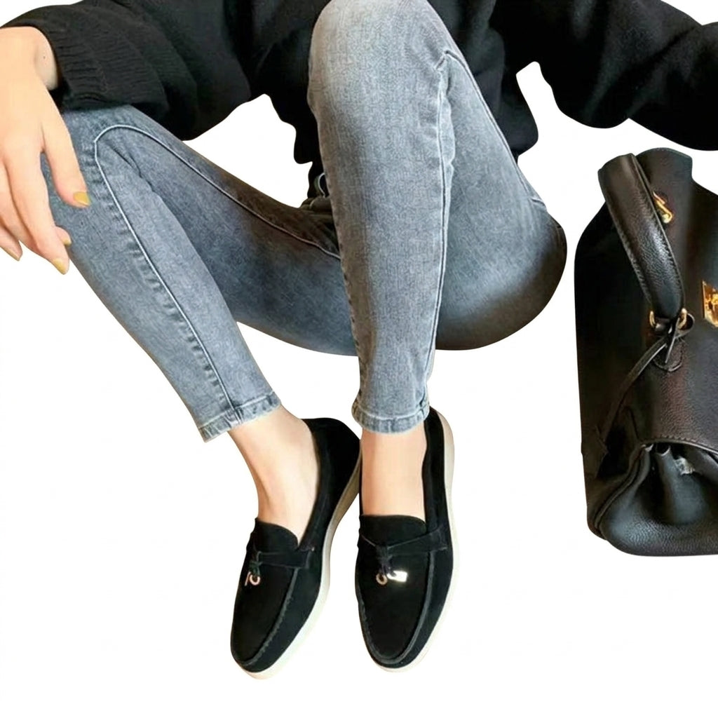 Damskie mokasyny z chwostami i płaską podeszwą-Footwear for women-Olave