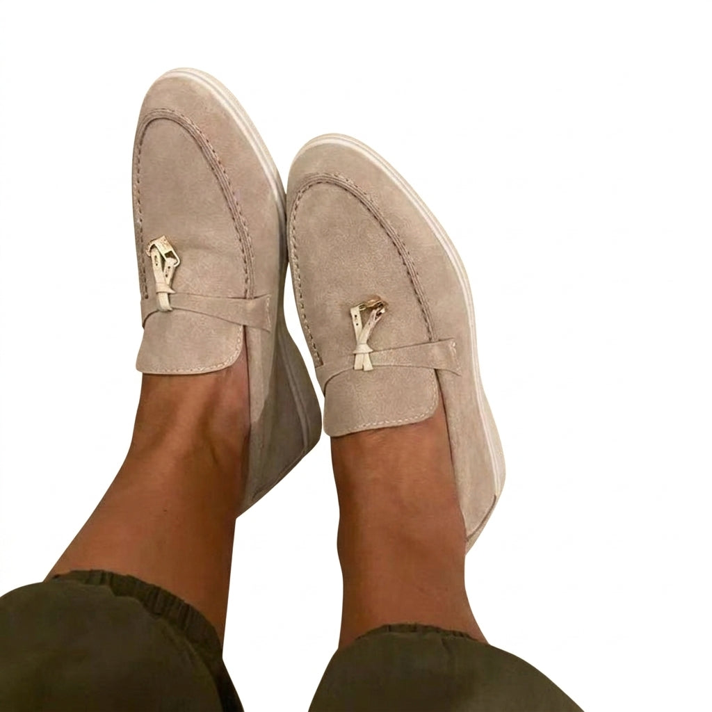 Damskie mokasyny z chwostami i płaską podeszwą-Footwear for women-Olave