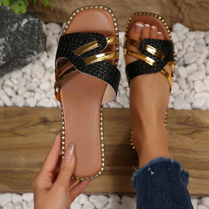 Damskie płaskie klapki z metalicznymi paskami-Footwear for women-Olave