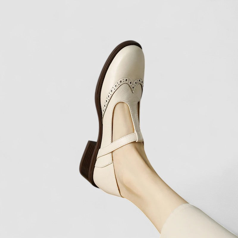 Damskie półbuty typu Mary Jane z paskiem T i perforacjami-Footwear for women-Olave