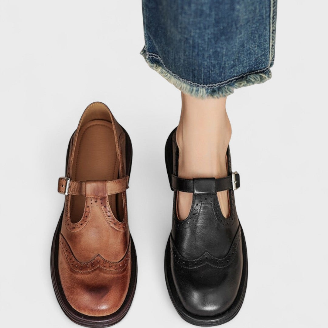 Damskie półbuty typu T-strap ze zdobieniami brogue i klamrą-Shoes for women-Olave
