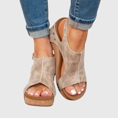 Damskie sandały na koturnie z korka z odkrytymi palcami-Footwear for women-Olave