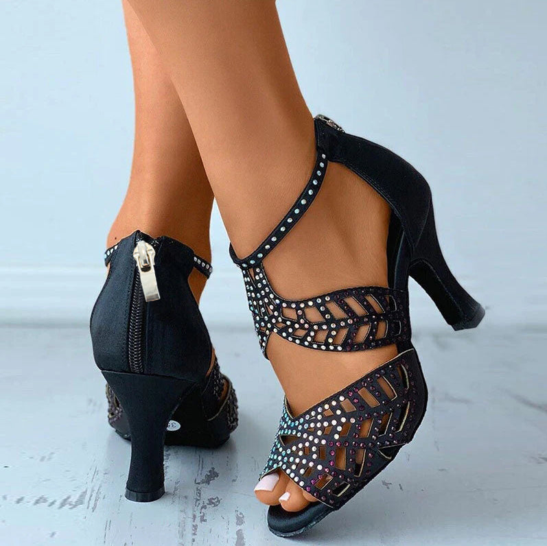 Damskie sandały na obcasie z wycięciami i odkrytym noskiem-Footwear for women-Olave