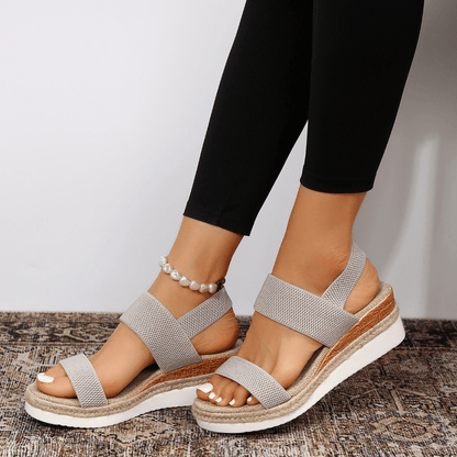 Damskie sandały na platformie z elastycznymi paskami i plecionym wykończeniem-Footwear for women-Olave