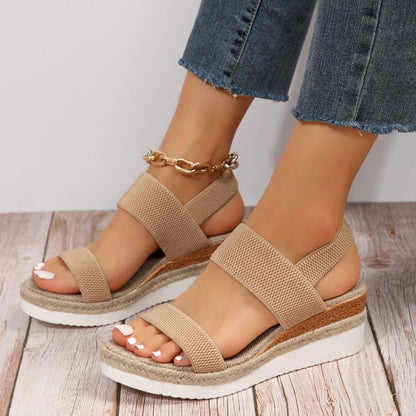 Damskie sandały na platformie z elastycznymi paskami i plecionym wykończeniem-Footwear for women-Olave
