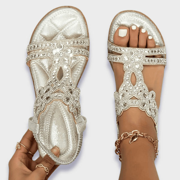 Damskie sandały płaskie z ozdobnym paskiem typu T-Footwear for women-Olave