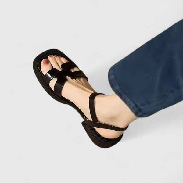 Damskie sandały płaskie z wycięciem w kształcie litery H i paskiem na kostce-Footwear for women-Olave