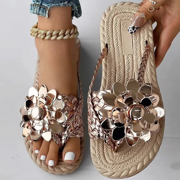 Damskie sandały z plecionymi paskami i kwiatem-Footwear for women-Olave