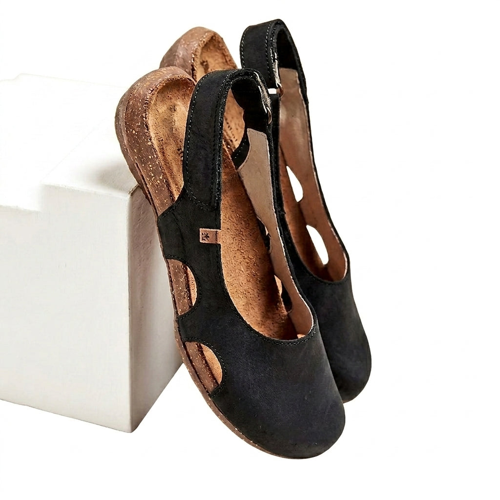 Damskie sandały z zakrytymi palcami i regulowanym paskiem za piętą-Footwear for women-Olave
