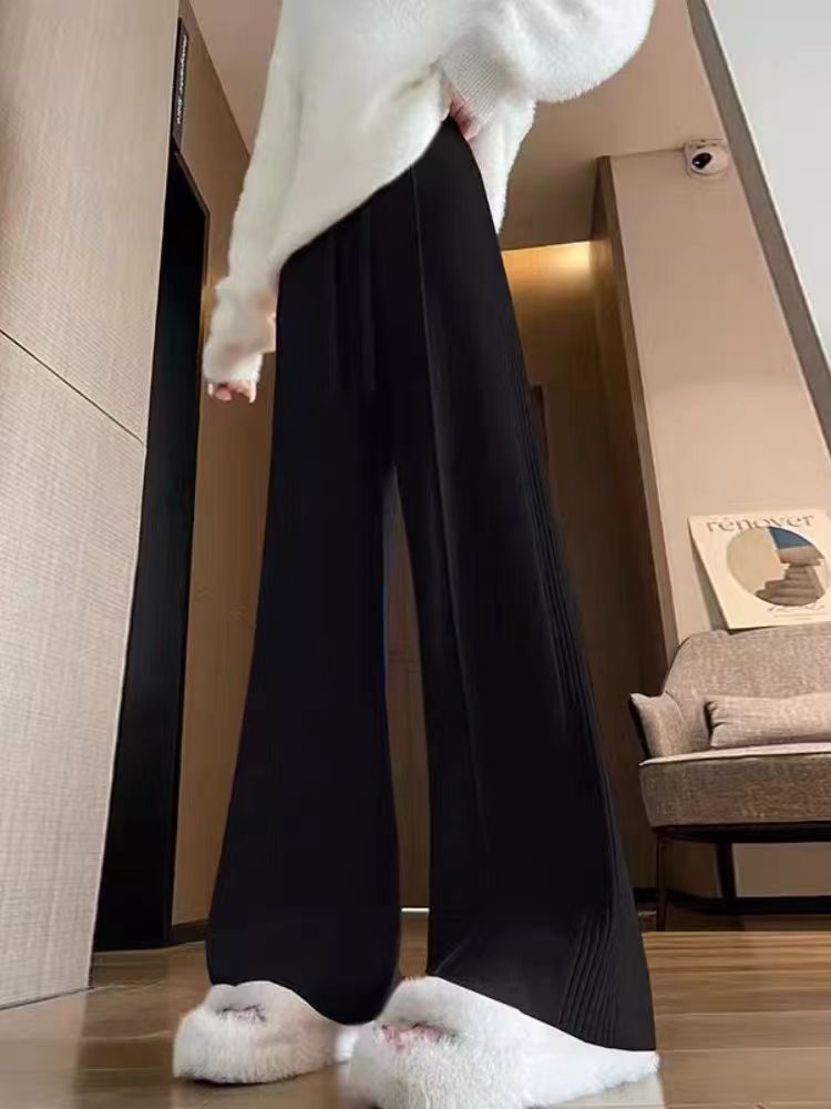Damskie spodnie dzianinowe z szeroką nogawką i elastycznym pasem-Pants for Women-Olave