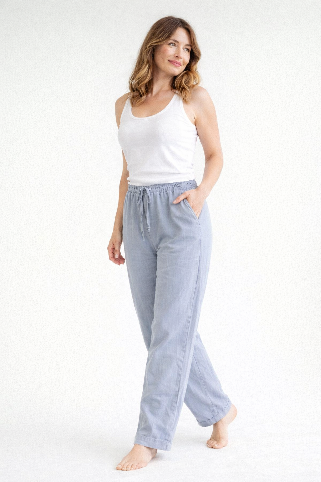 Damskie Spodnie z prostą nogawką, elastycznym pasem i sznurkiem-Pants for Women-Olave