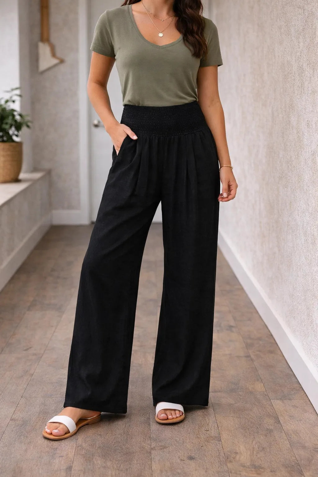 Damskie spodnie z szerokimi nogawkami i marszczonym pasem-Pants for Women-Olave