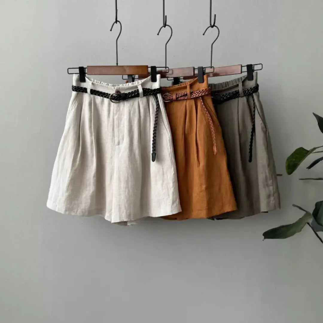 Damskie szorty z wysokim stanem, zakładkami, szlufkami i kieszeniami bocznymi-Shorts for women-Olave