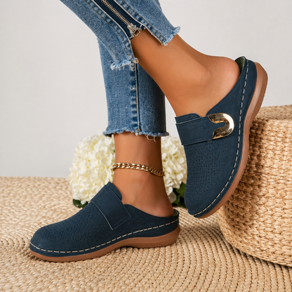 Damskie Wsuwane Mokasyny z Paskiem z Klamrą i Perforowaną Cholewką-Footwear for women-Olave