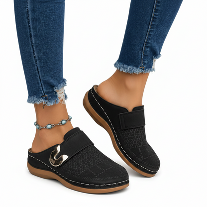 Damskie Wsuwane Mokasyny z Paskiem z Klamrą i Perforowaną Cholewką-Footwear for women-Olave