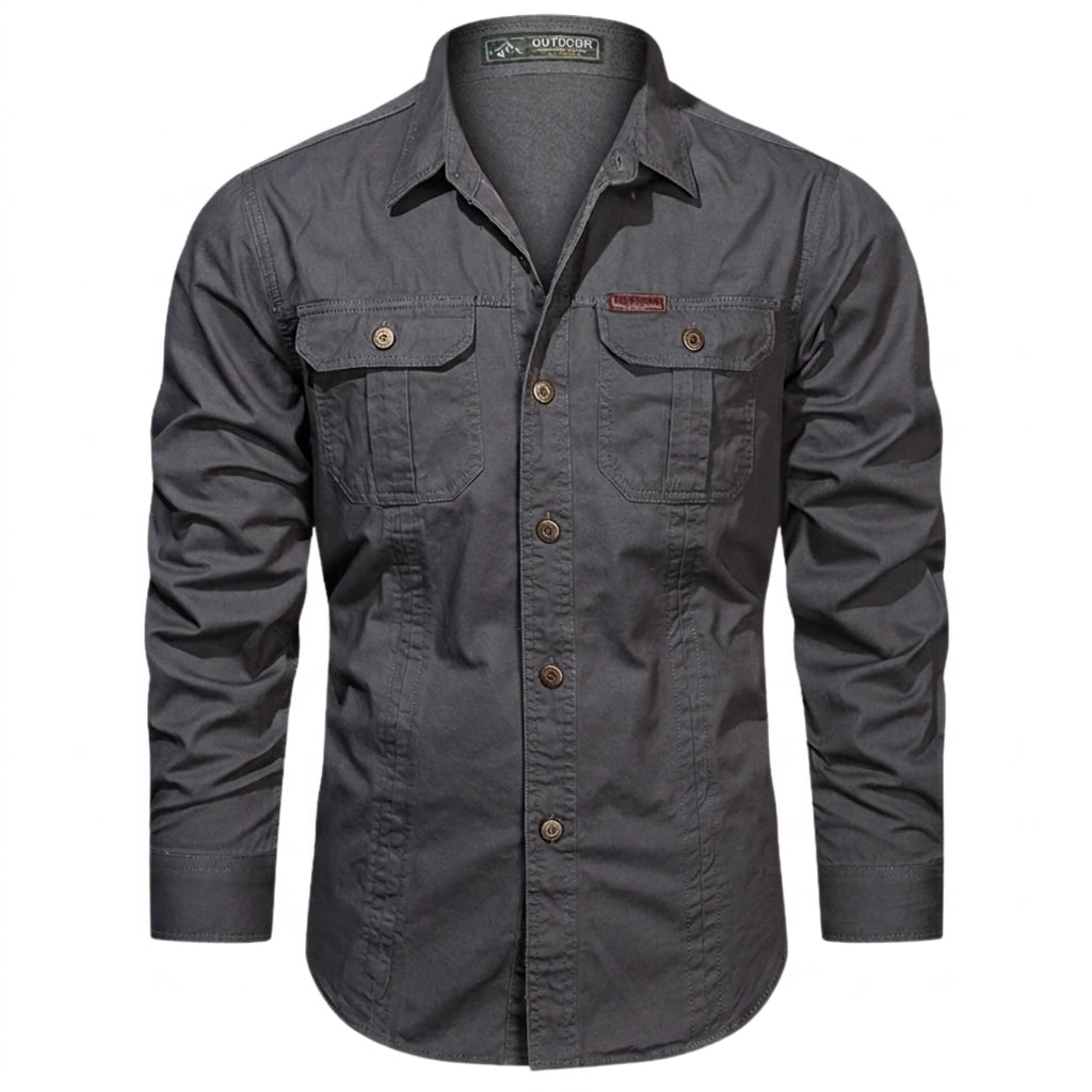 Męska koszula z długim rękawem, dwiema kieszeniami na piersi i pionowymi przeszyciami-Shirts for men-Olave